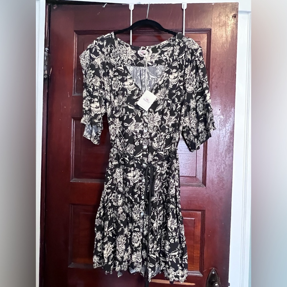 Faherty Black and Cream Floral Tie-Waist Midi Dress